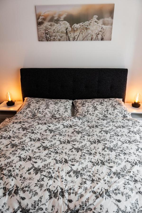 Apartmany Besen เบเชนยอวา ภายนอก รูปภาพ
