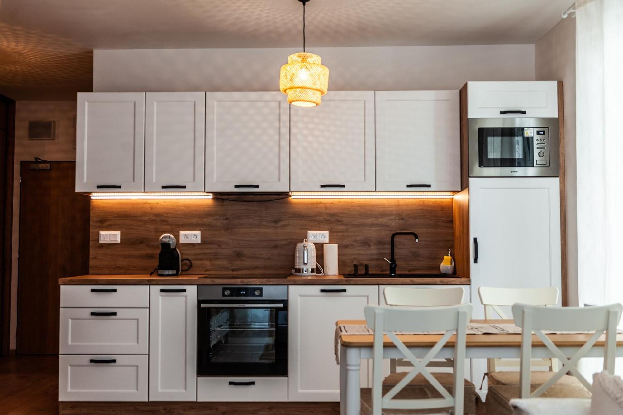 Apartmany Besen เบเชนยอวา ภายนอก รูปภาพ