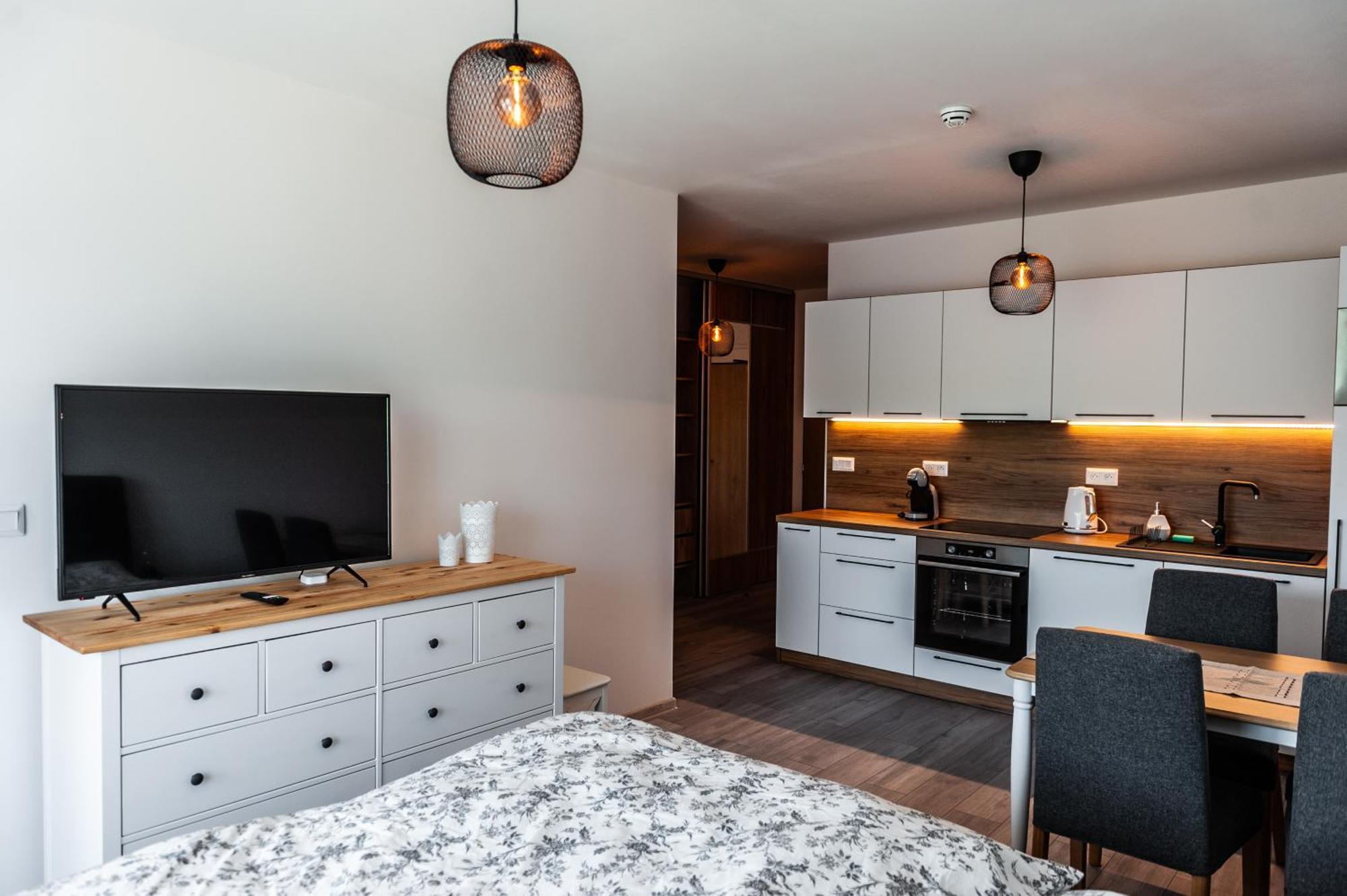 Apartmany Besen เบเชนยอวา ภายนอก รูปภาพ