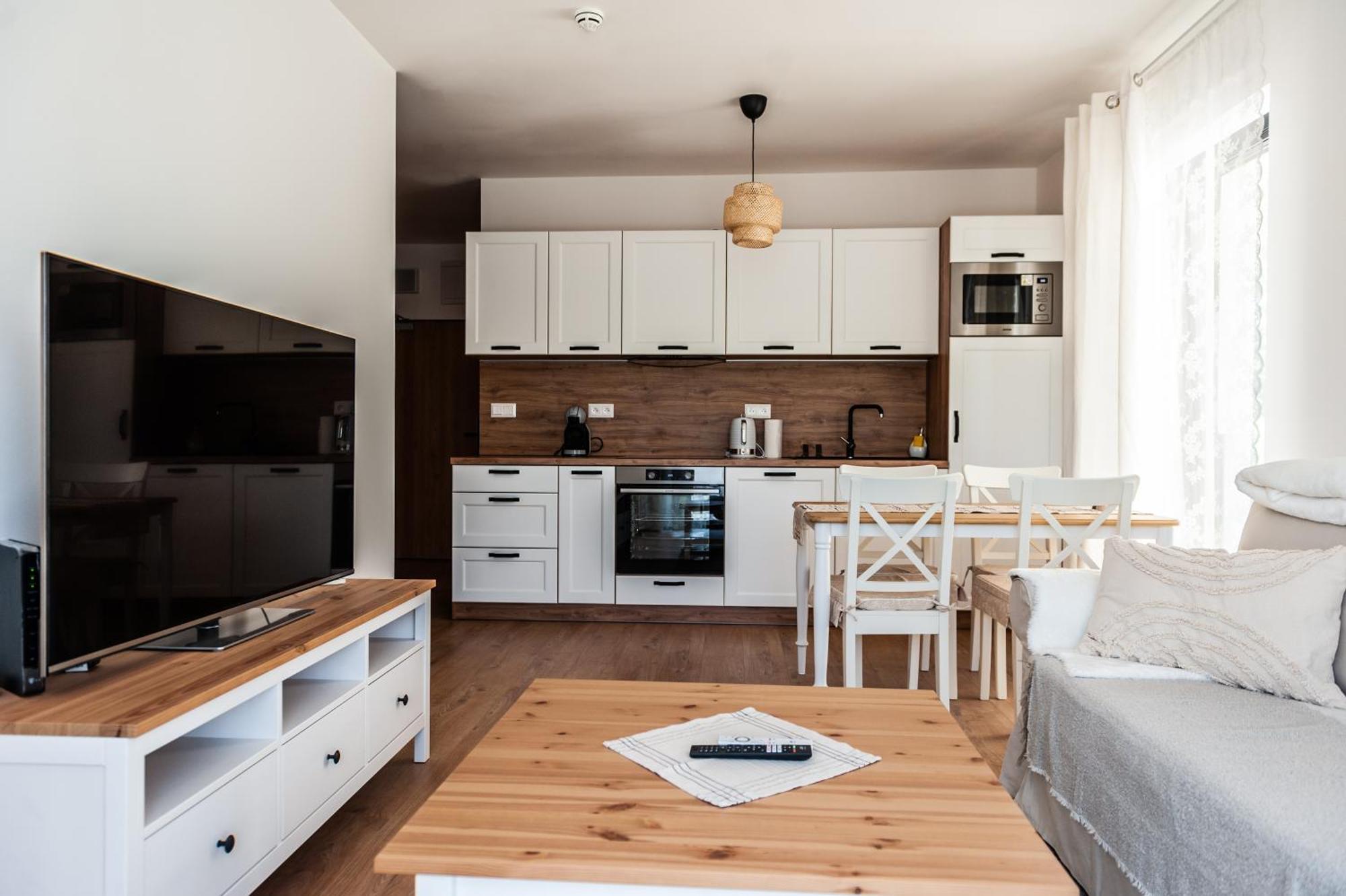 Apartmany Besen เบเชนยอวา ภายนอก รูปภาพ